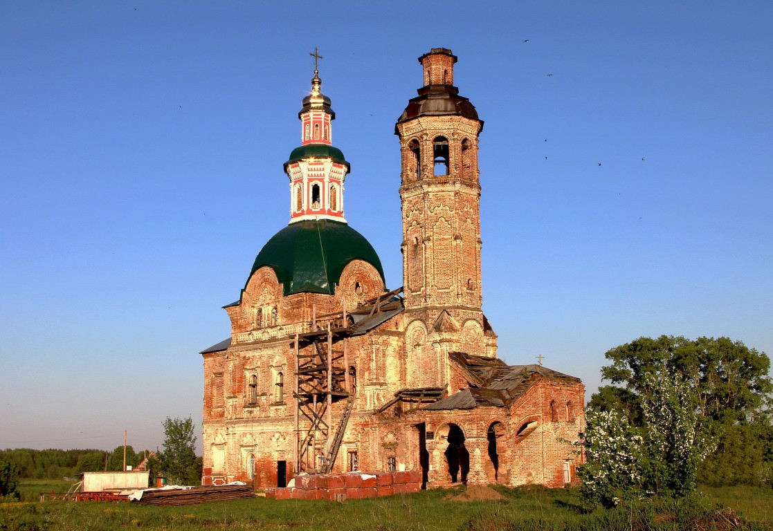 Церковь Спаса Всемилостивого, Вяз (Кирово-Чепецкий район, Кировская область). документальные фотографии
