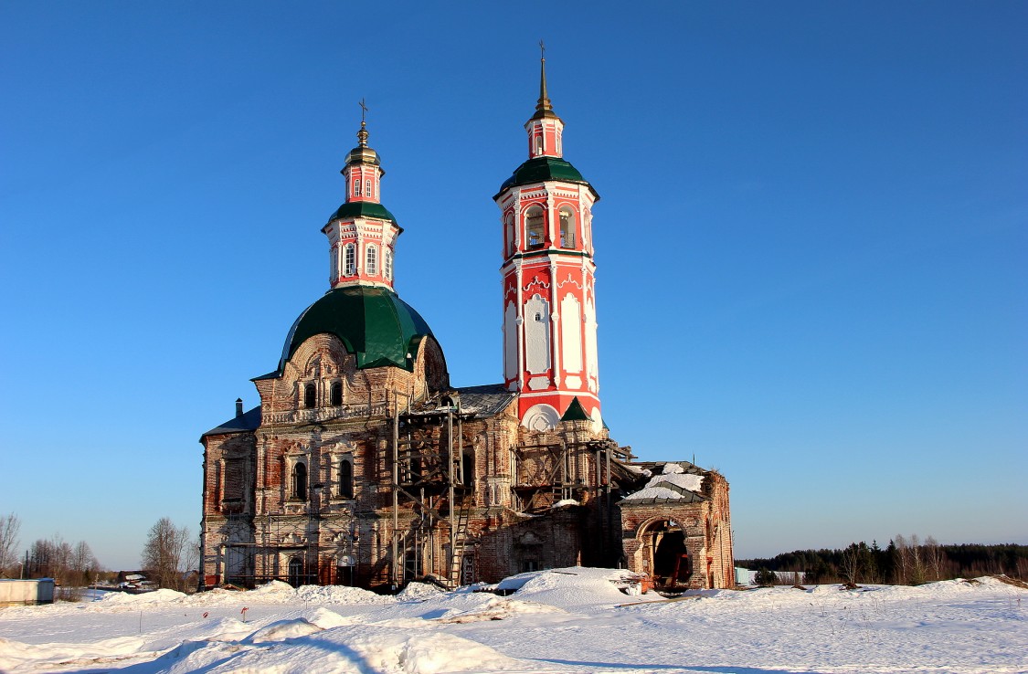 Церковь Спаса Всемилостивого, Вяз (Кирово-Чепецкий район, Кировская область). фасады
