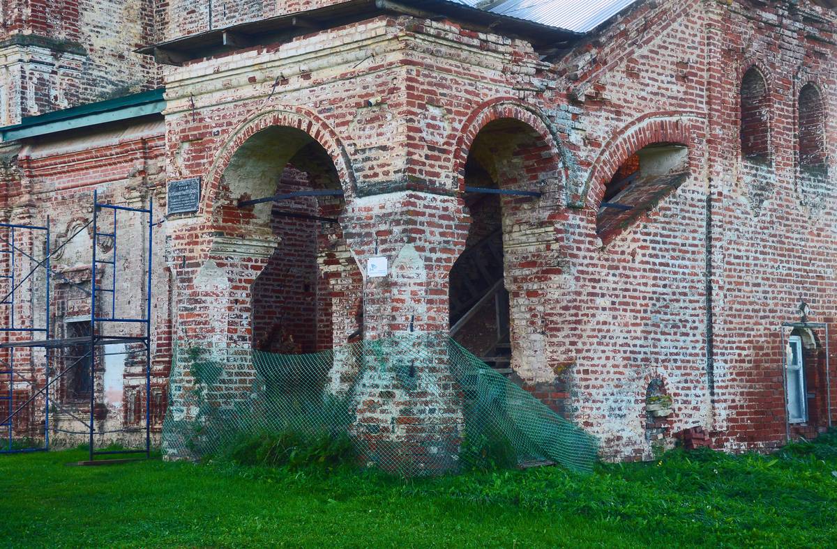 Церковь Спаса Всемилостивого, Вяз (Кирово-Чепецкий район, Кировская область). архитектурные детали