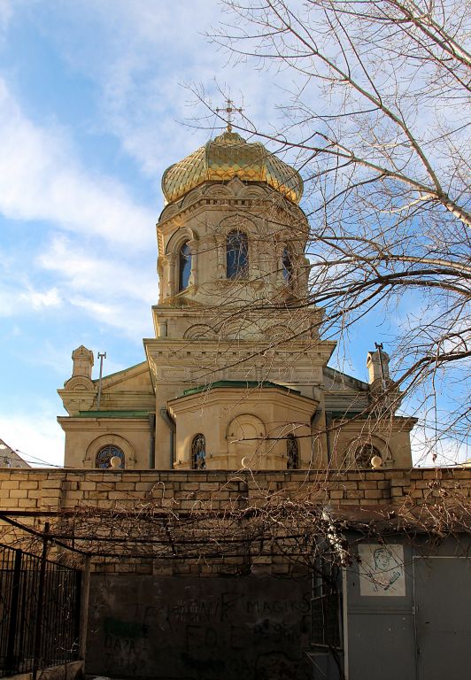 Баку. Кафедральный собор Жён-мироносиц. архитектурные детали