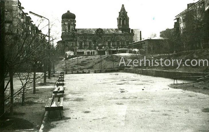 Баку. Кафедральный собор Жён-мироносиц. архивная фотография, Общий вид храма в годы запустения