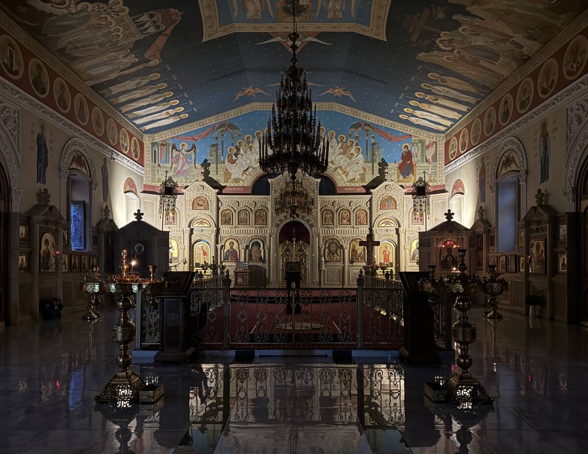 Кафедральный собор Жён-мироносиц, Баку (Азербайджан, Прочие страны). интерьер и убранство, Интерьер