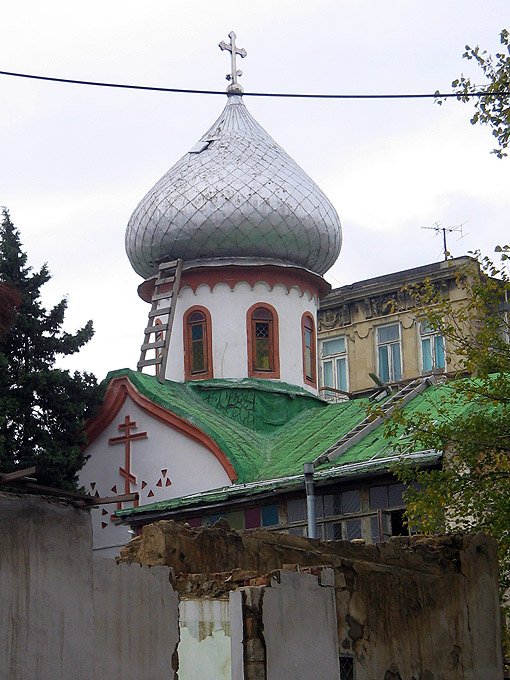 Церковь Михаила Архангела, Баку (Азербайджан, Прочие страны). архитектурные детали, Фото сделано Вячеславом Сапуновым из Баку. Размещено с его согласия.