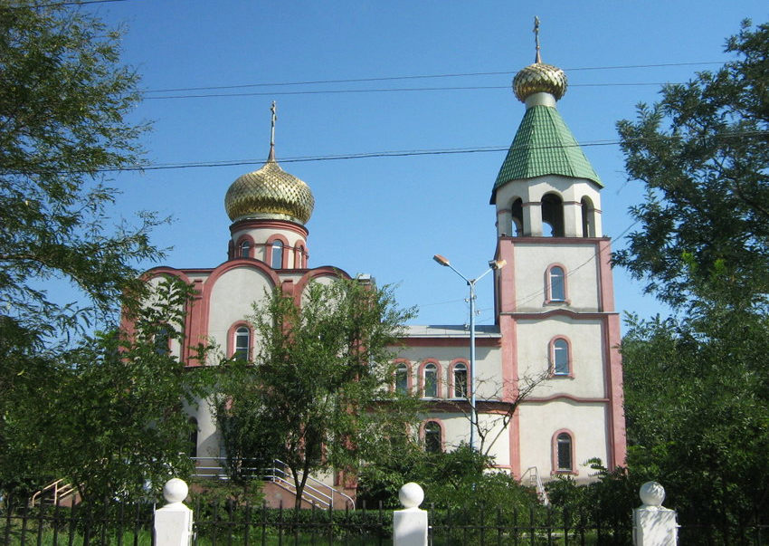 Собор Георгия Победоносца, Кизляр (Кизляр, город, Республика Дагестан). общий вид в ландшафте
