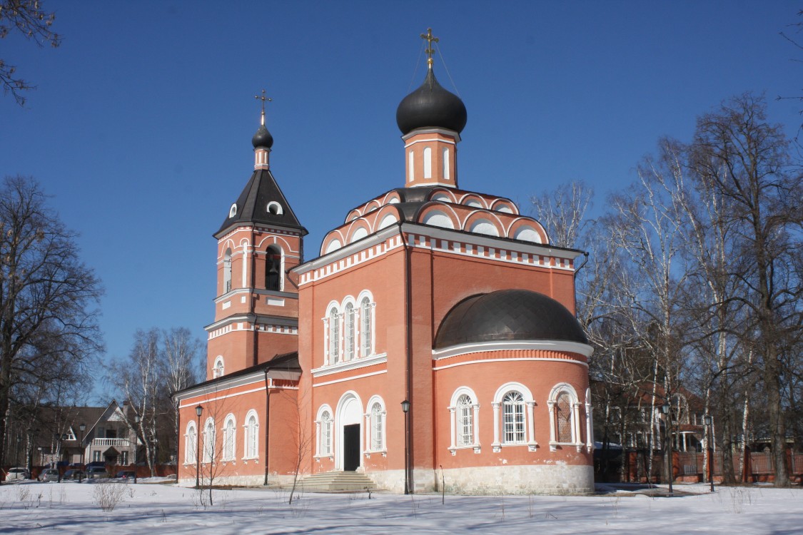 Церковь Покрова Пресвятой Богородицы, Большое Покровское (Новомосковский административный округ (НАО), г. Москва). фасады