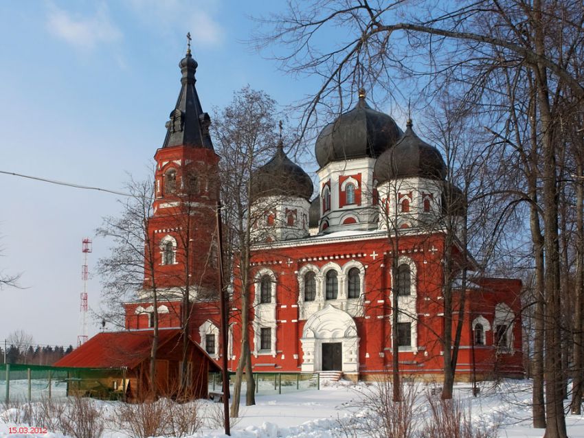 Маклаково. Александро-Невский монастырь. Церковь Александра Невского. фасады