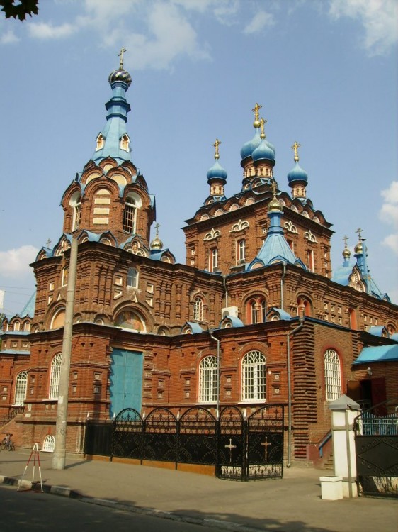 Краснодар. Церковь Георгия Победоносца. общий вид в ландшафте, Вид с юго-запада