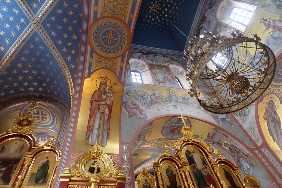 Краснодар. Церковь Георгия Победоносца. интерьер и убранство