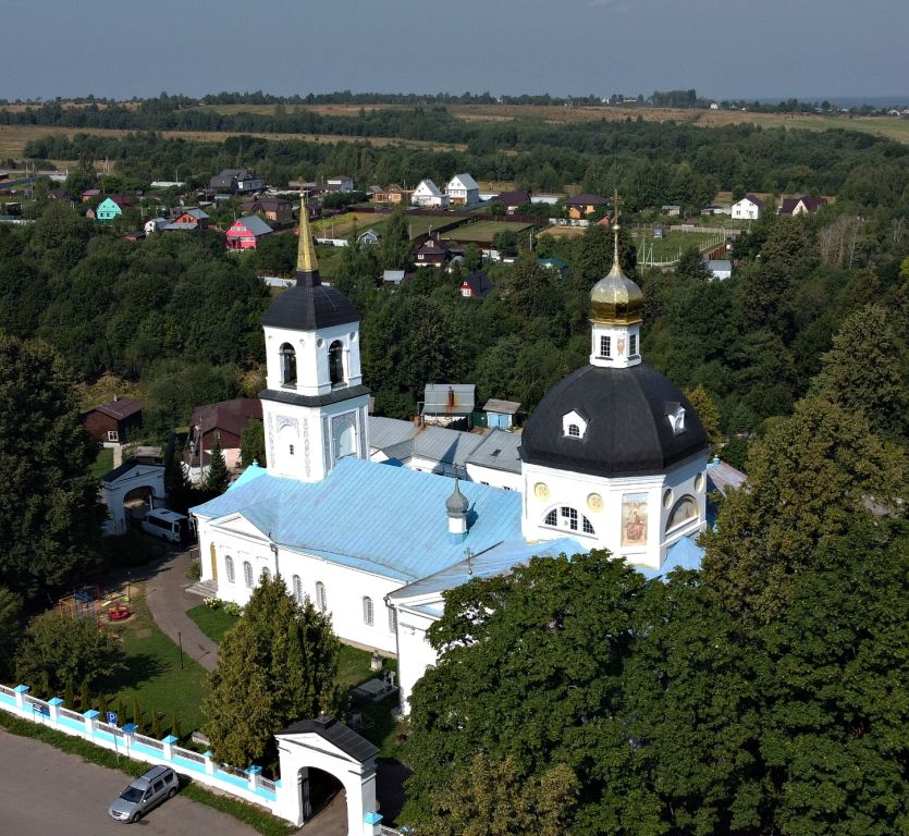 Церковь Воскресения Словущего на Николо-Железновском погосте, Шипулино (Клинский городской округ, Московская область). общий вид в ландшафте