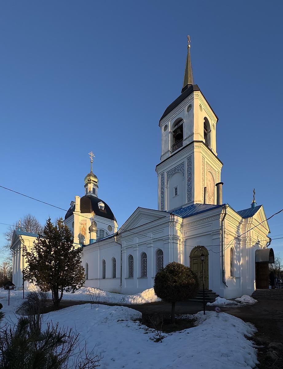 Вид с северо-запада, фасады. Церковь Воскресения Словущего на Николо-Железновском погосте, Шипулино (Клинский городской округ, Московская область)