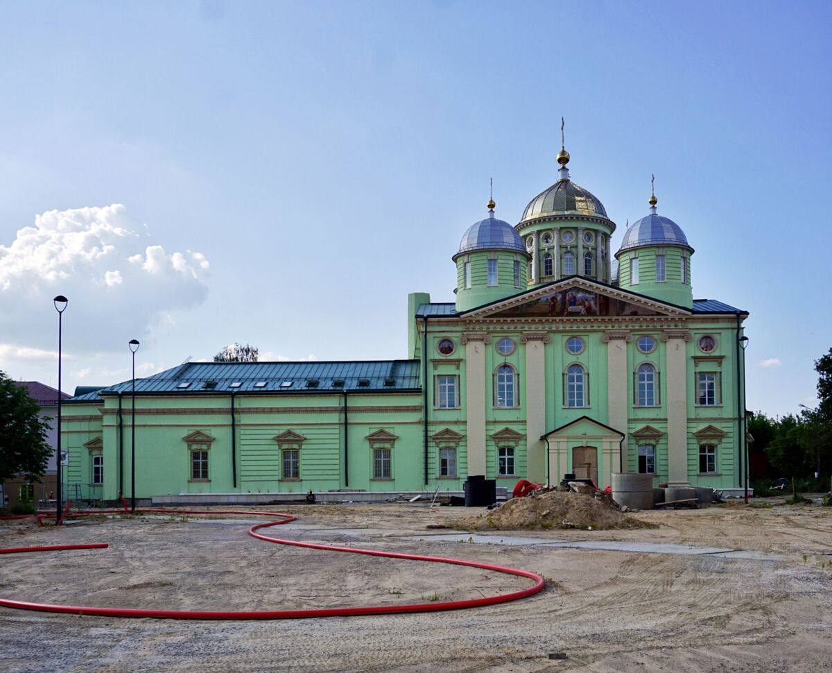 Собор Троицы Живоначальной, Клин (Клинский городской округ, Московская область). фасады