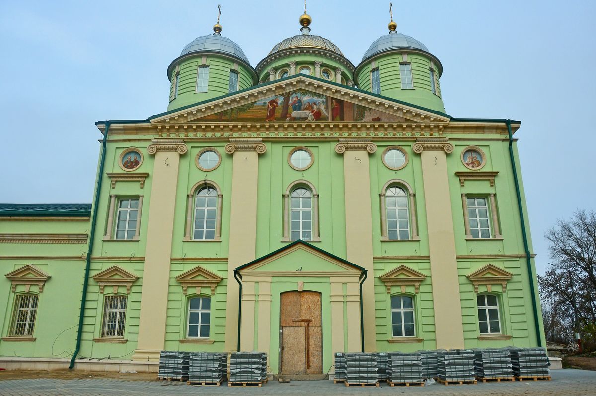 Собор Троицы Живоначальной, Клин (Клинский городской округ, Московская область). фасады