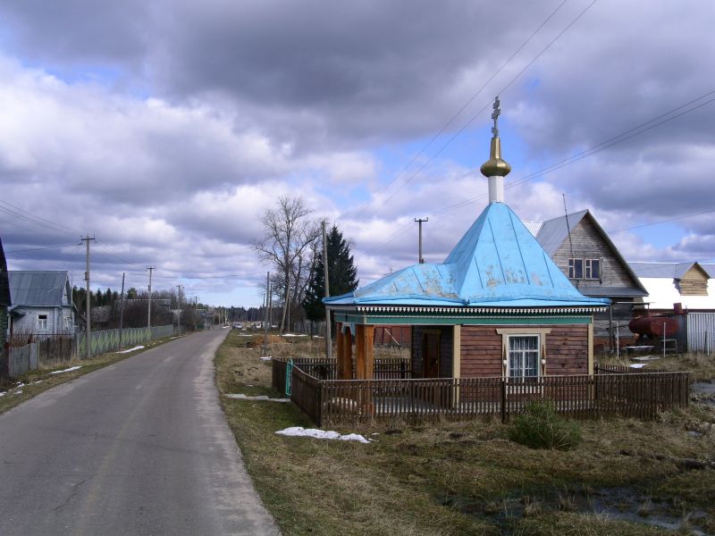 Часовня Илии Пророка, Таксино (Клинский городской округ, Московская область). общий вид в ландшафте, Это точно она? Вряд ли 1894...