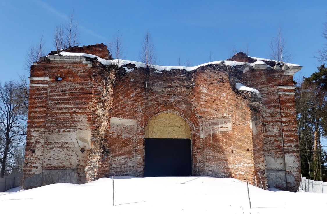 Церковь Троицы Живоначальной, Троицкое (Клинский городской округ, Московская область). фасады