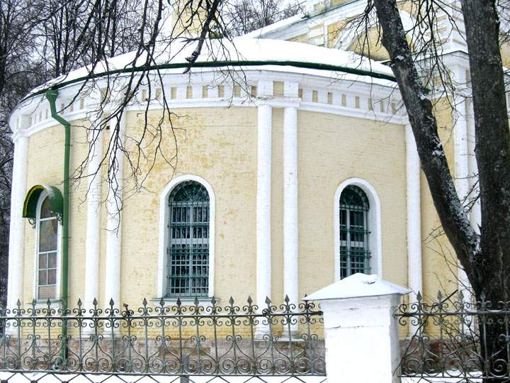 Церковь Димитрия Солунского на Донховском погосте, Аксеново (Клинский городской округ, Московская область). архитектурные детали