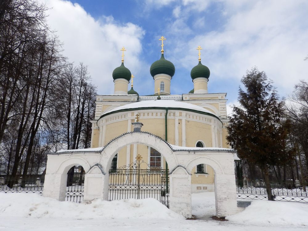 Церковь Димитрия Солунского на Донховском погосте, Аксеново (Клинский городской округ, Московская область). фасады