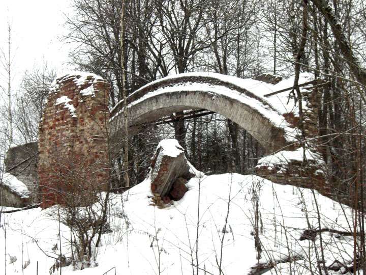 Церковь Николая Чудотворца, Березино (Клинский городской округ, Московская область). фасады