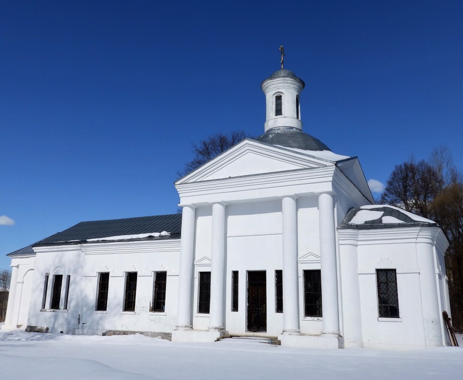 Церковь Троицы Живоначальной, Бирево (Клинский городской округ, Московская область). фасады