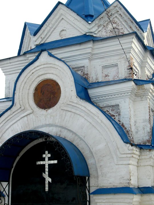 Часовня Казанской иконы Божией Матери, Гологузово (Клинский городской округ, Московская область). архитектурные детали