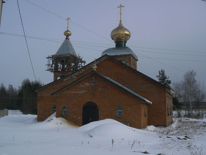 Церковь Серафима Вырицкого, Решетниково (Клинский городской округ, Московская область). общий вид в ландшафте