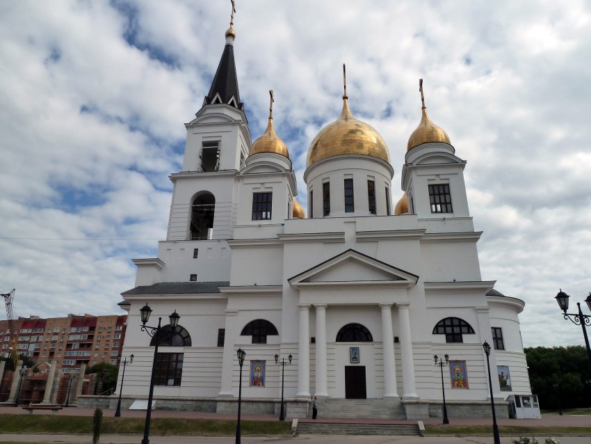 Самара. Собор Кирилла и Мефодия на Барбошиной поляне. фасады