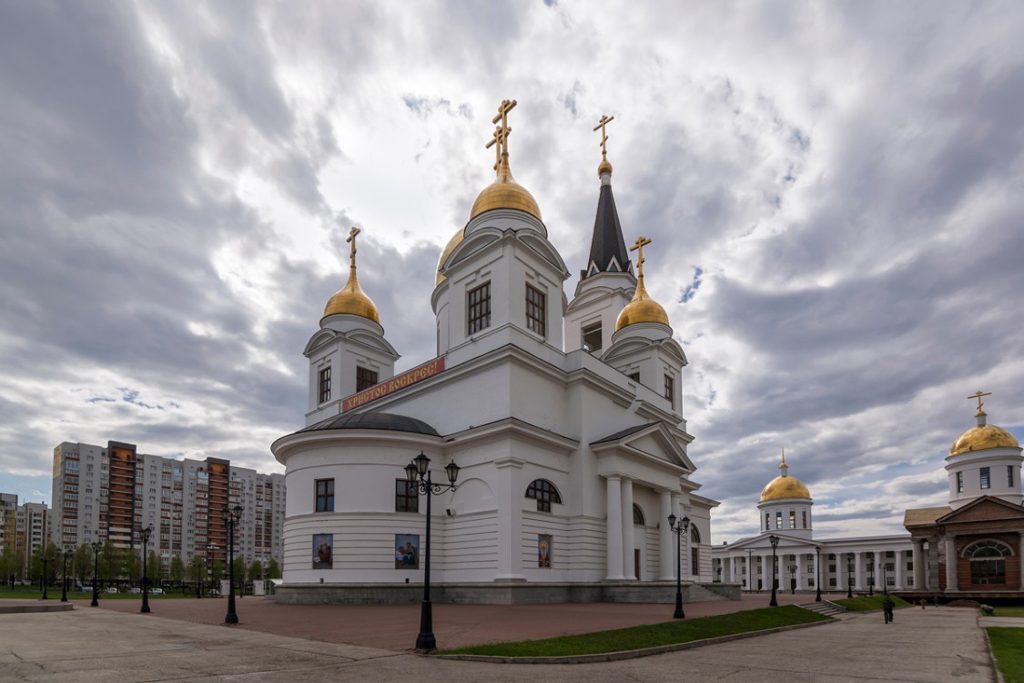 Самара. Собор Кирилла и Мефодия на Барбошиной поляне. фасады