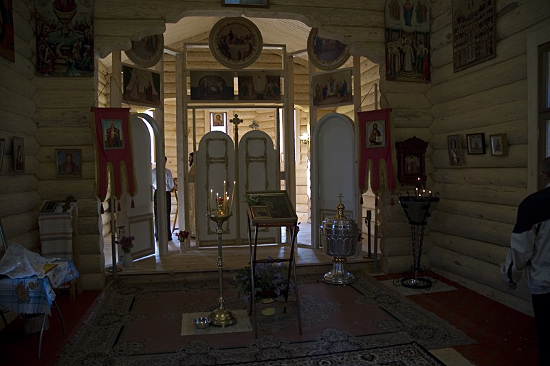 Церковь Царственных страстотерпцев, Раздолье (Приозерский район, Ленинградская область). интерьер и убранство