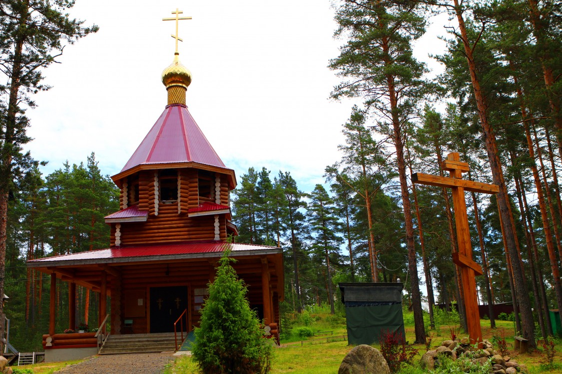 Раздолье. Церковь Царственных страстотерпцев. фасады