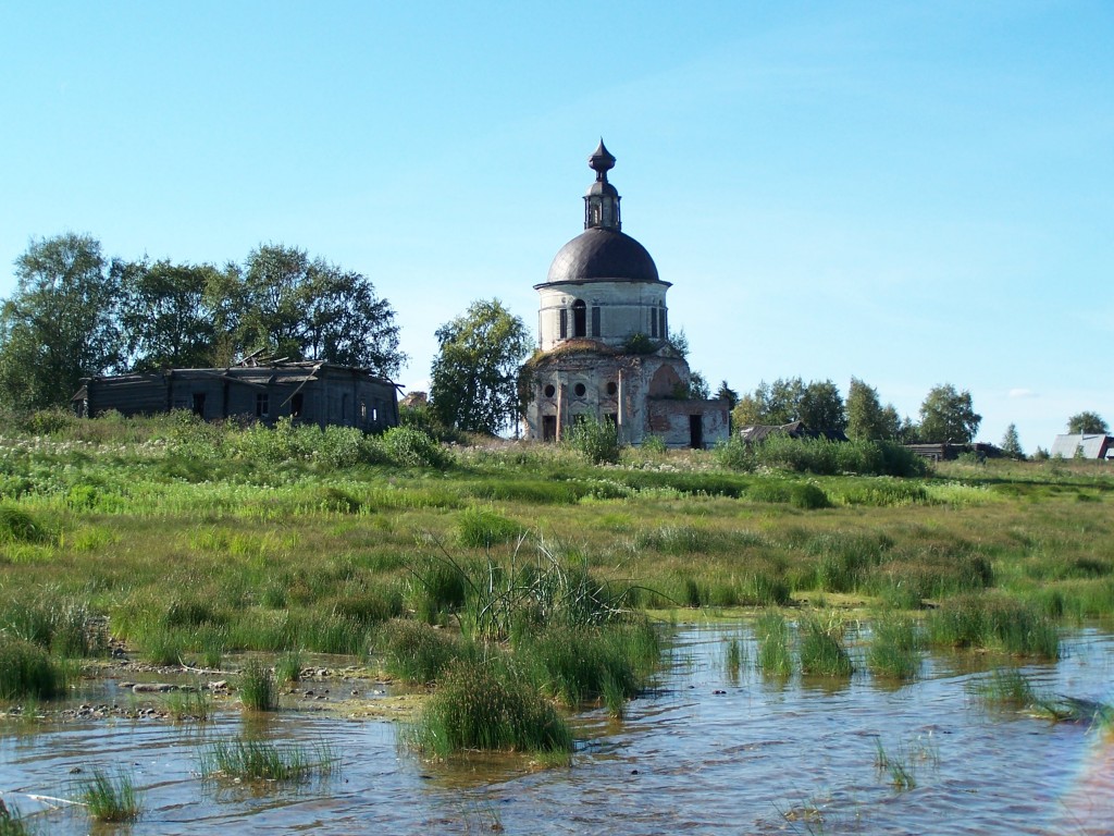 Чаронда. Церковь Иоанна Златоуста. общий вид в ландшафте