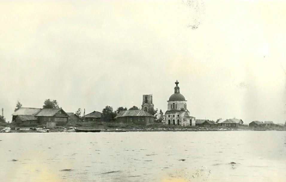 архивная фотография. Церковь Иоанна Златоуста, Чаронда (Кирилловский район, Вологодская область)