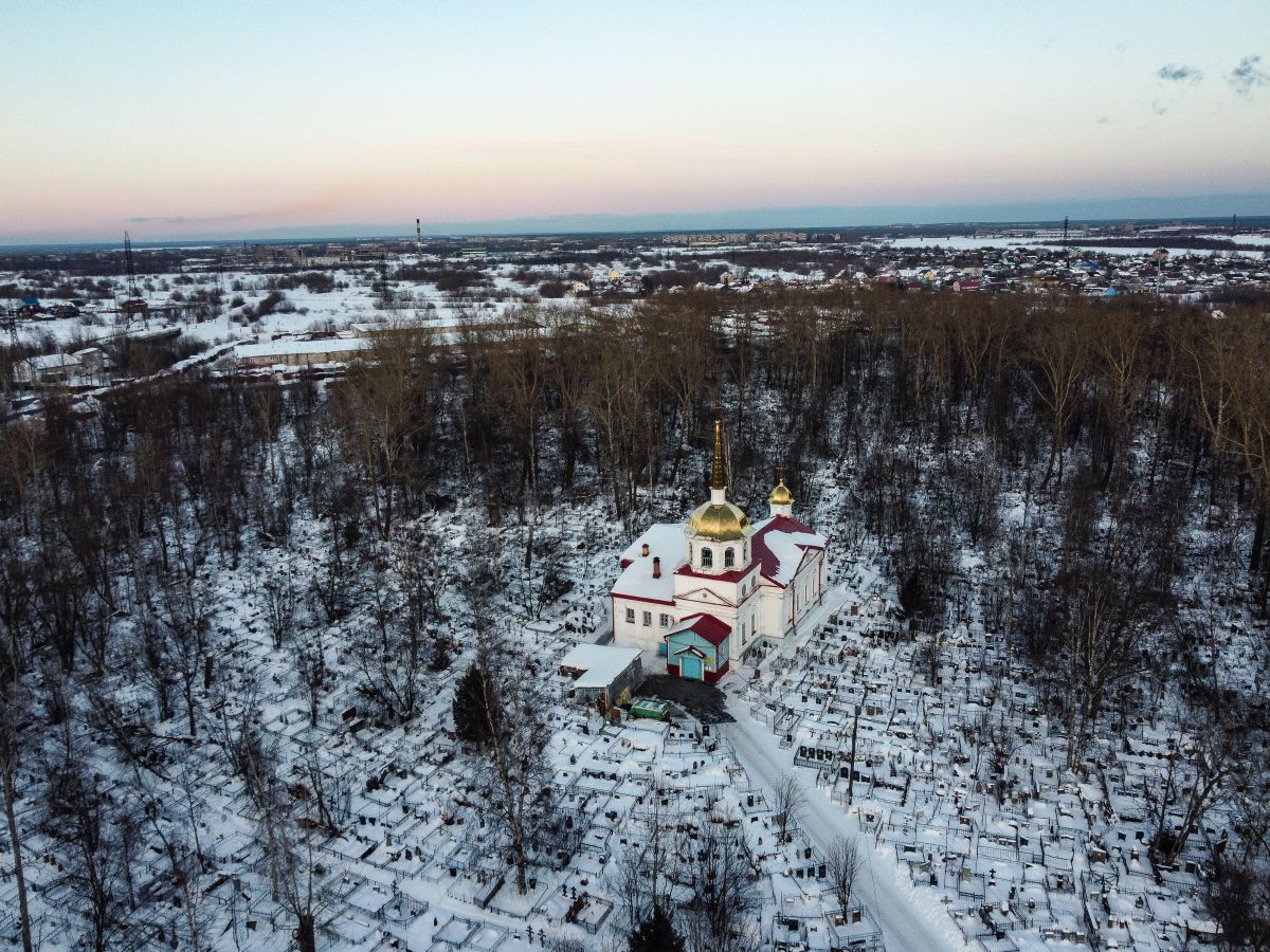 Церковь Мартина Исповедника в Соломбале, Архангельск (Архангельск, город, Архангельская область). общий вид в ландшафте