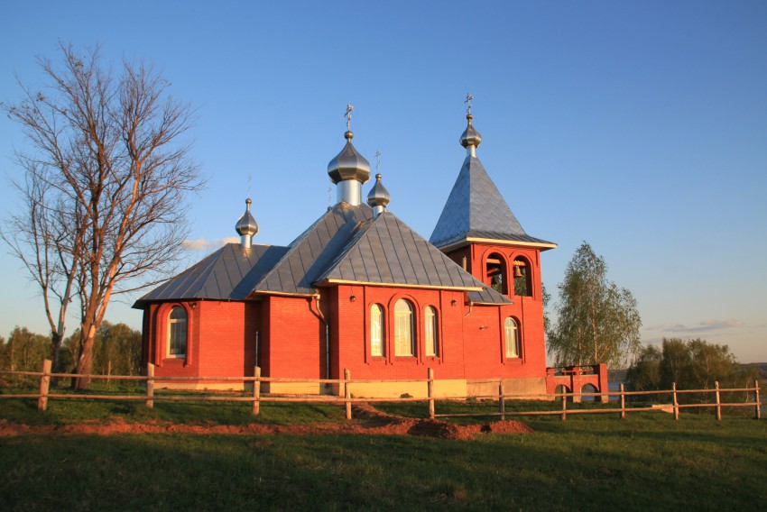 Поповка. Церковь Николая Чудотворца. общий вид в ландшафте