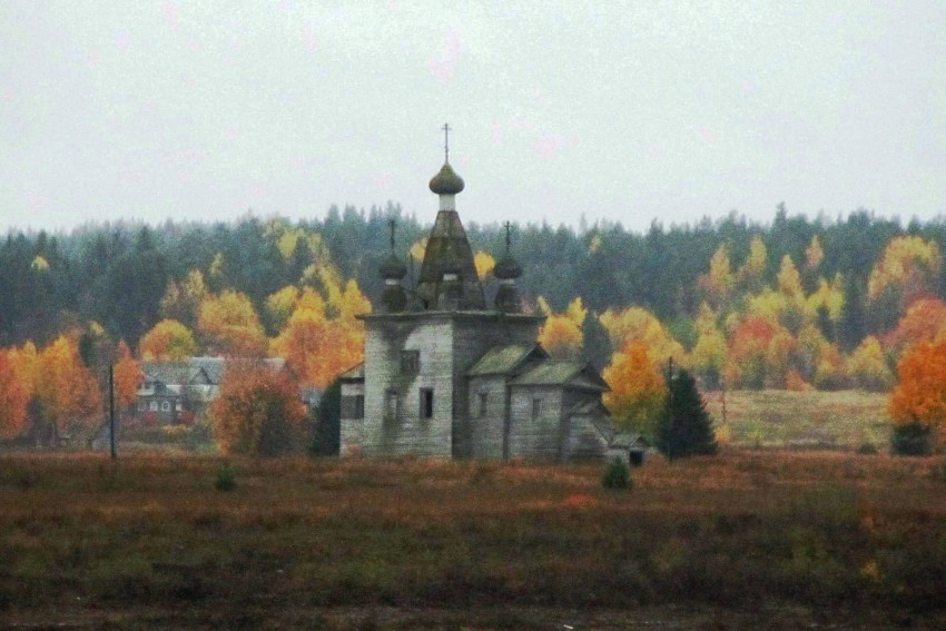Церковь Воскресения Христова, Погост (Ракула) (Холмогорский район, Архангельская область). фасады, вид с левого берега Сев.Двины