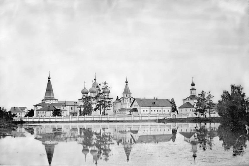 Монастырь. Троицкий Антониево-Сийский мужской монастырь. архивная фотография, Фото начала ХХ века. Альбом «Антониево-Сийский монастырь» http://andcvet.narod.ru/arxan/17/sam.html 