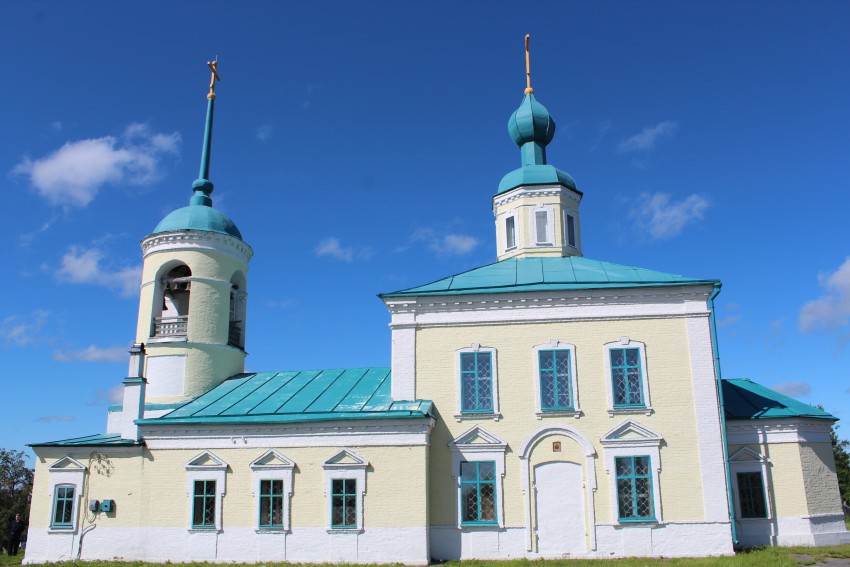 Церковь Успения Пресвятой Богородицы, Новинки (Лявля) (Приморский район, Архангельская область). фасады, Вид с юга