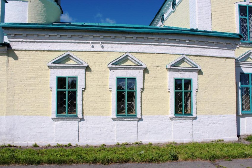 Новинки (Лявля). Церковь Успения Пресвятой Богородицы. фасады, Средняя часть, вид с юга