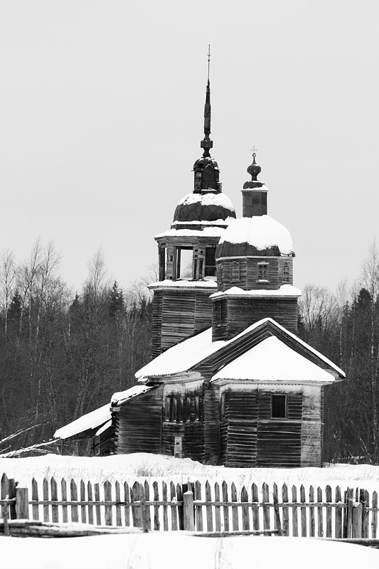 Церковь Николая Чудотворца, Чистый Дор (Чистодорский Никольский погост) (Кирилловский район, Вологодская область). общий вид в ландшафте