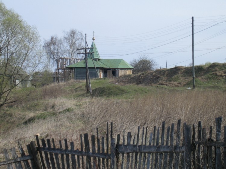 Церковь Георгия Победоносца, Гари (Ильинский район, Ивановская область). общий вид в ландшафте, Новая церковь в поселке Гари