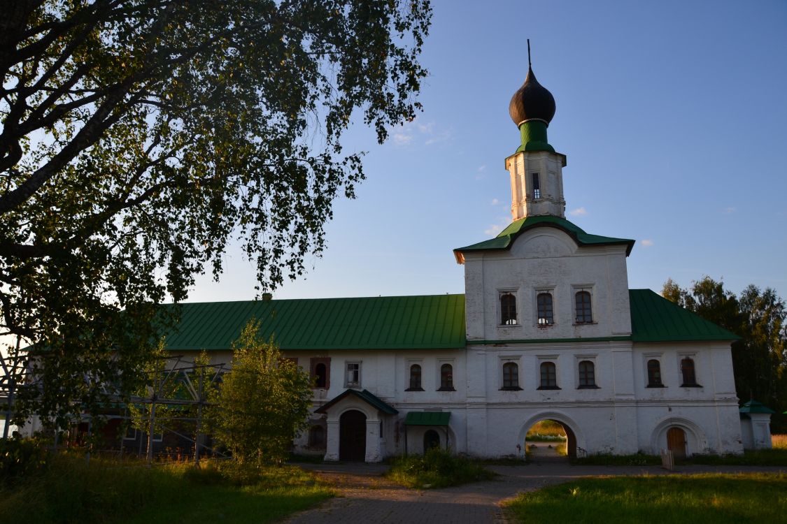 Троицкий Антониев Сийский мужской монастырь. Церковь Сергия Радонежского, Монастырь (Холмогорский район, Архангельская область). фасады