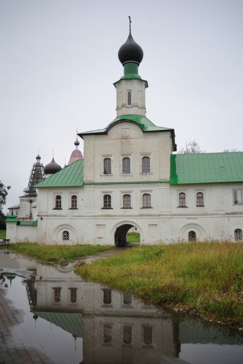 Троицкий Антониев Сийский мужской монастырь. Церковь Сергия Радонежского, Монастырь (Холмогорский район, Архангельская область). фасады