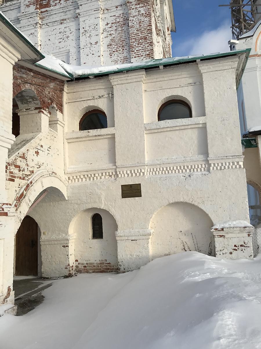 архитектурные детали. Троицкий Антониев Сийский мужской монастырь. Церковь Трех Святителей, Монастырь (Холмогорский район, Архангельская область)