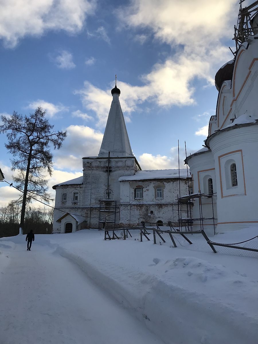 общий вид в ландшафте. Троицкий Антониев Сийский мужской монастырь. Церковь Благовещения Пресвятой Богородицы, Монастырь (Холмогорский район, Архангельская область)