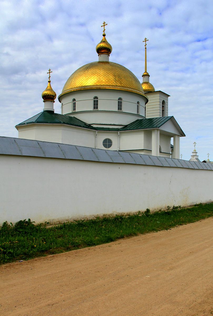 фасады. Симанский Спасо-Казанский монастырь. Церковь Спаса Нерукотворного Образа, Остров (Островский район, Псковская область)