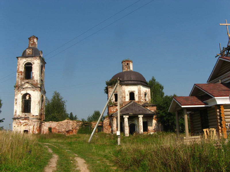 Батран. Церковь Екатерины. общий вид в ландшафте