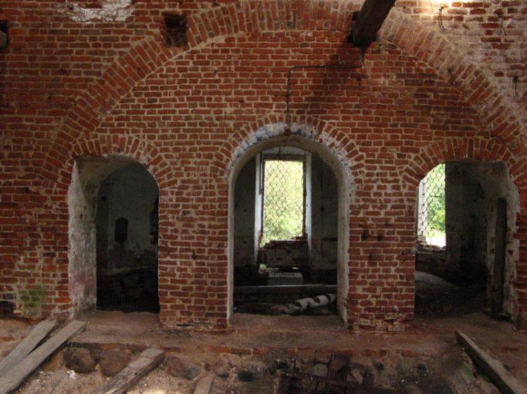 Церковь Илии Пророка (старая), Батран (Череповецкий район, Вологодская область). интерьер и убранство