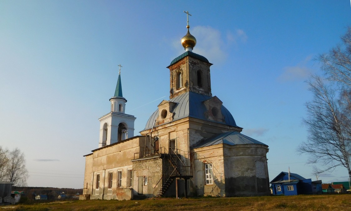 Морозовка. Церковь Троицы Живоначальной. фасады