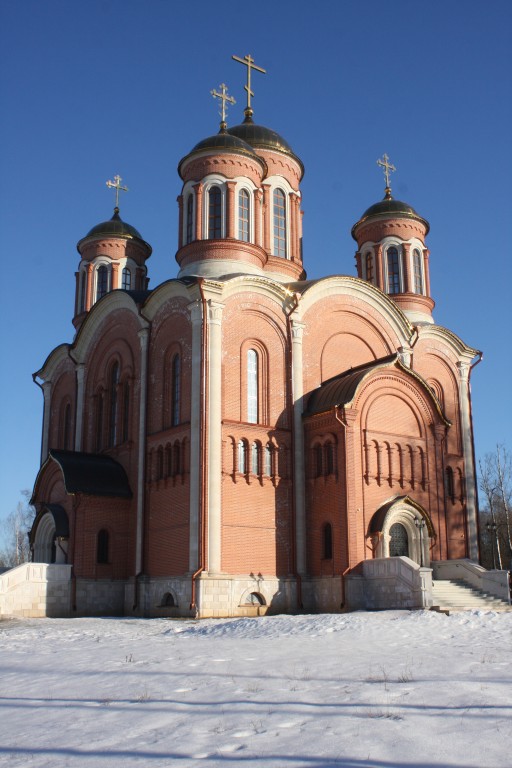 Селятино. Церковь Серафима Саровского. фасады