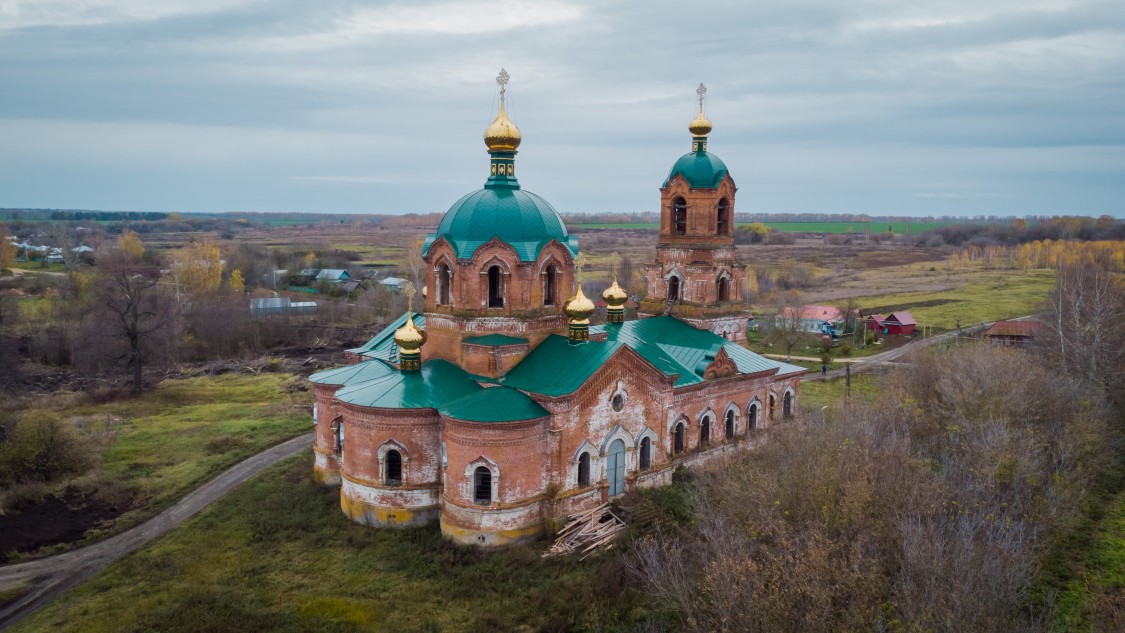 Церковь Троицы Живоначальной, Ваново (Вановье) (Моршанский район и г. Моршанск, Тамбовская область). общий вид в ландшафте