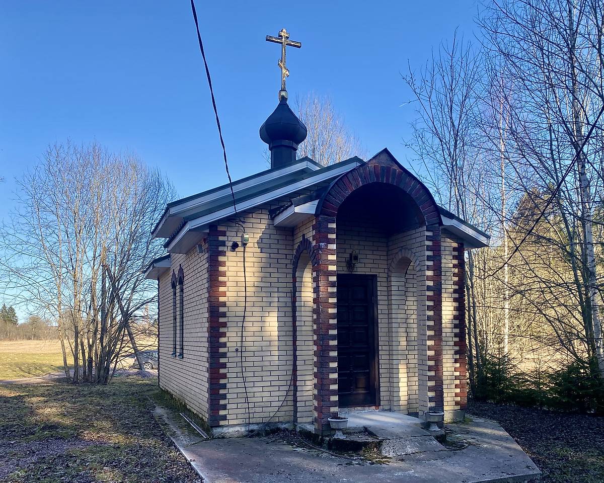 Вид с запада, фасады. Мариинский Вохоновский женский монастырь. Церковь Силуана Афонского, Вохоново (Гатчинский район, Ленинградская область)