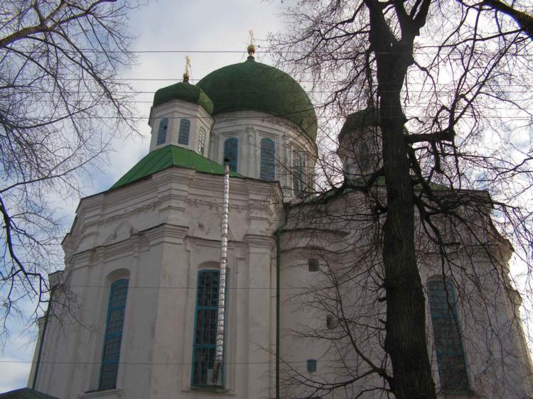 Кафедральный собор Успения Пресвятой Богородицы, Новгород-Северский (Новгород-Северский район, Украина, Черниговская область). фасады